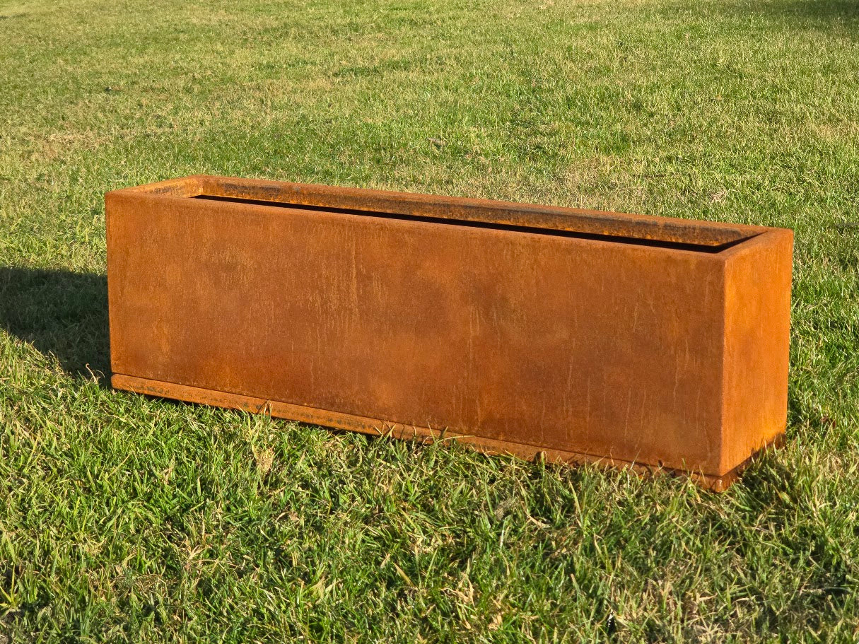 Rust Society Planter - Slender