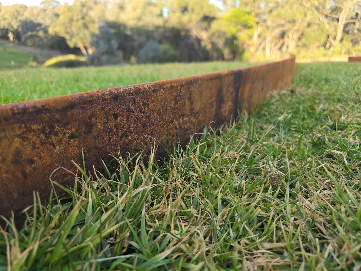 Rust Society Two-Fold Garden Edging
