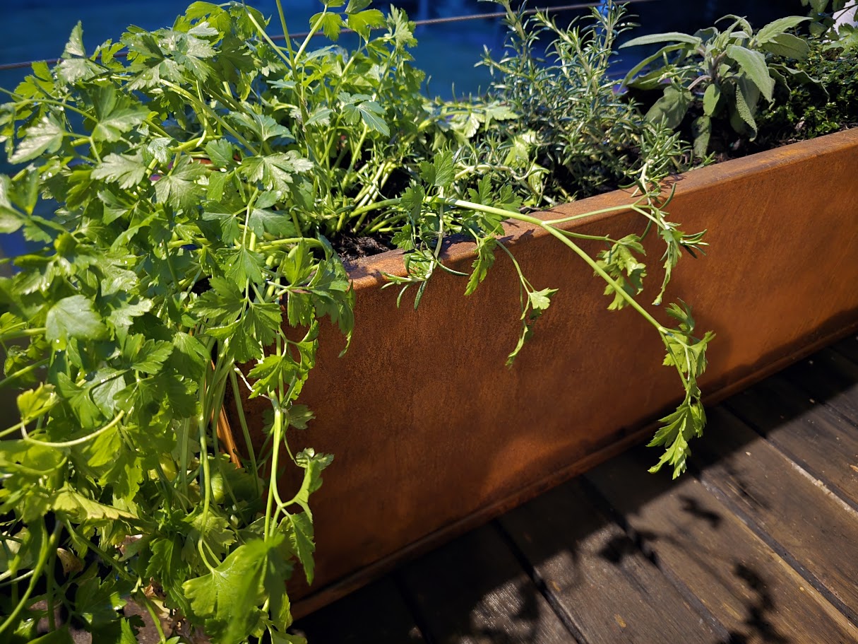 Rust Society Planter - Slender